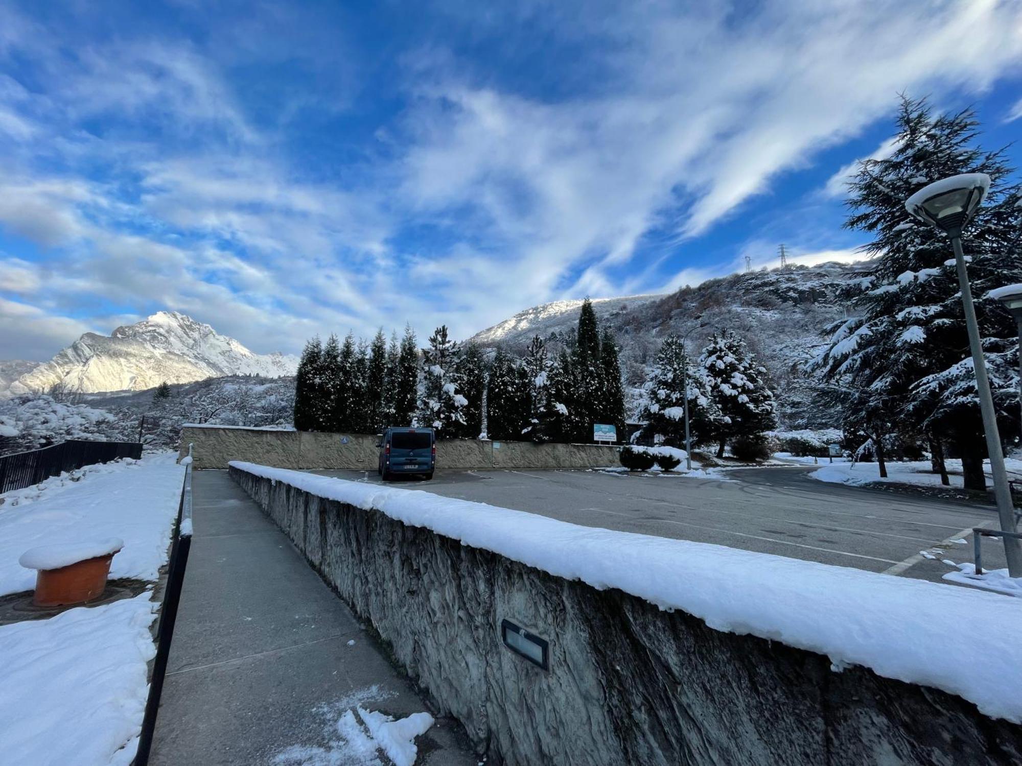Hotel Le Marintan Saint-Michel-de-Maurienne Bagian luar foto