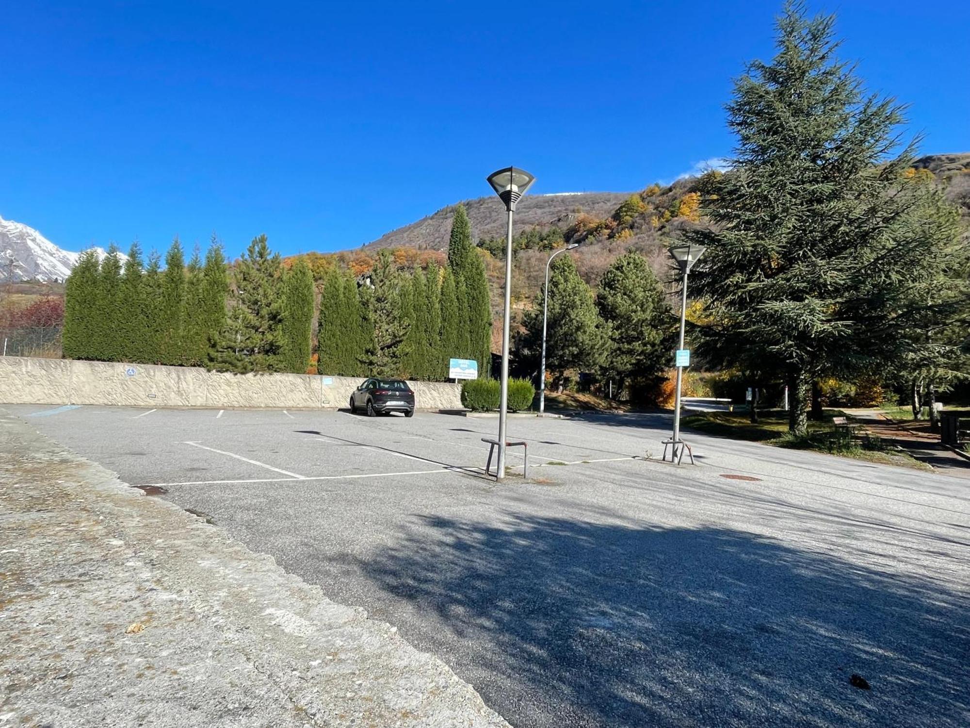Hotel Le Marintan Saint-Michel-de-Maurienne Bagian luar foto