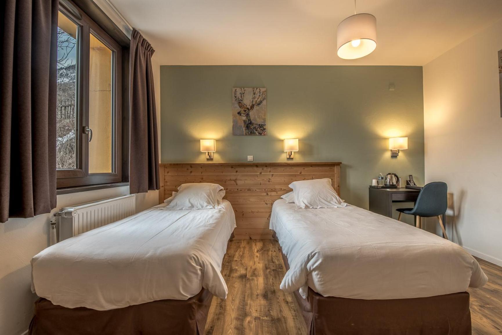 Hotel Le Marintan Saint-Michel-de-Maurienne Bagian luar foto