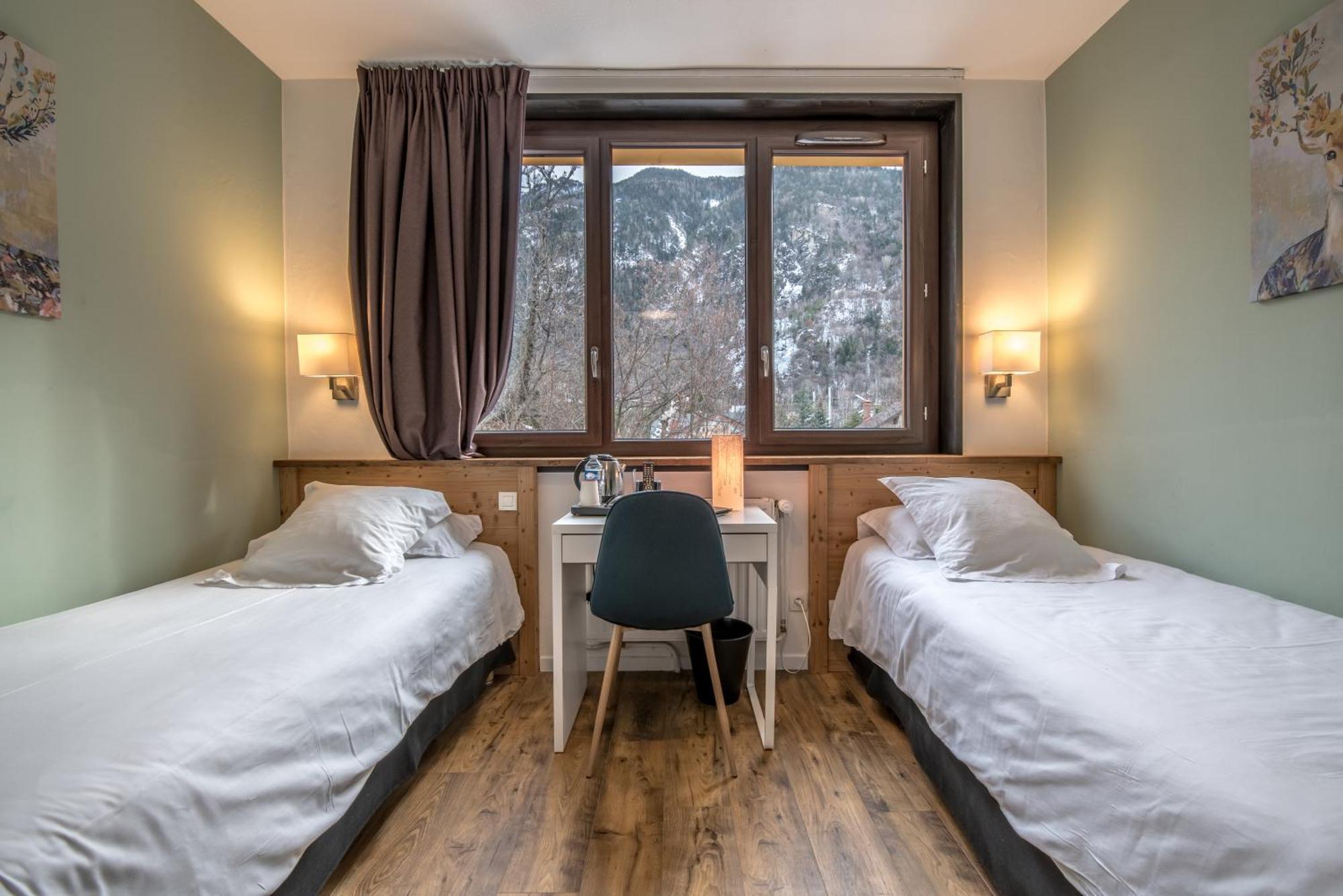 Hotel Le Marintan Saint-Michel-de-Maurienne Bagian luar foto